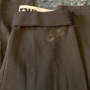 Sm black Nike leggings
